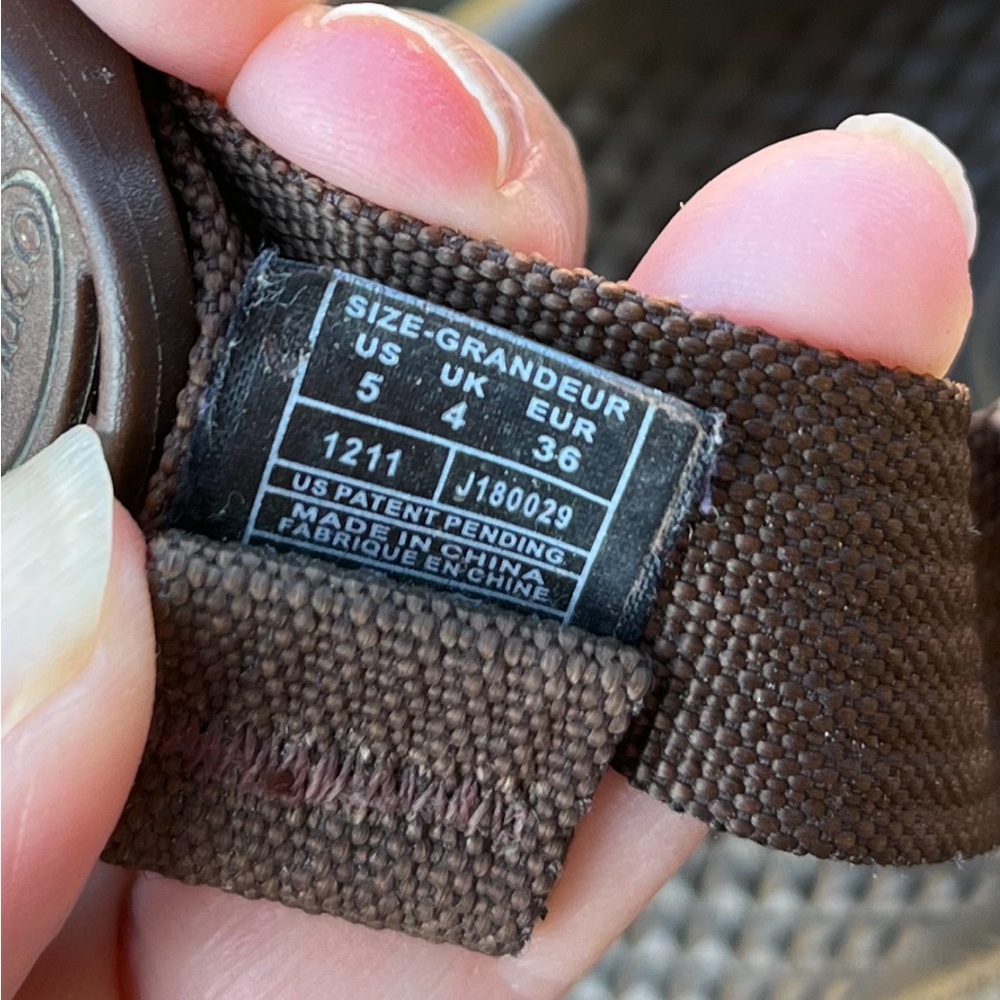 Chaco Tan & burnt orange sandals size 5 - Picture 6 of 6